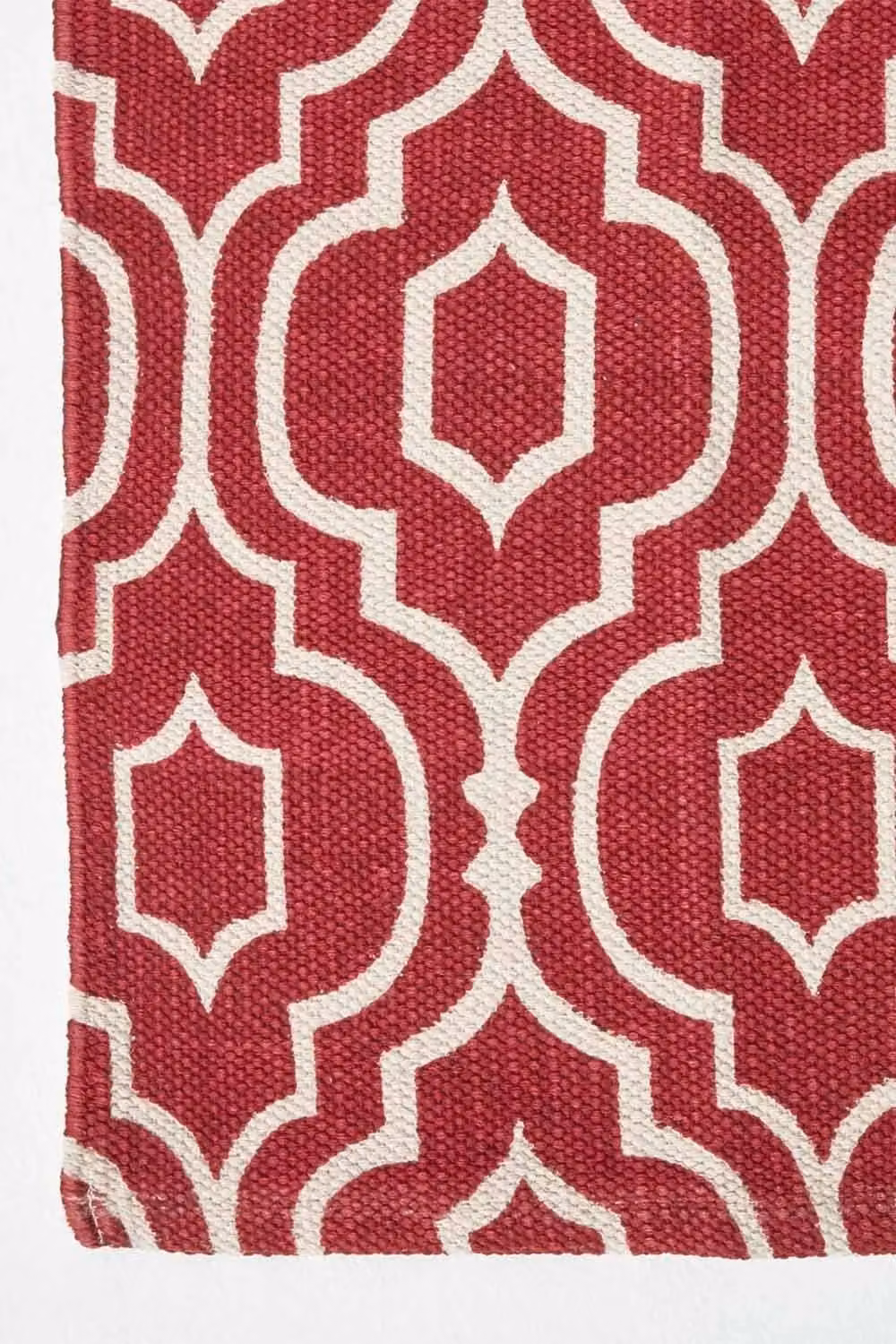 Homescapes Riga Geometric Patterned Cotton Rug in Red and White, W: 160 cm, D: 230 cm – 3