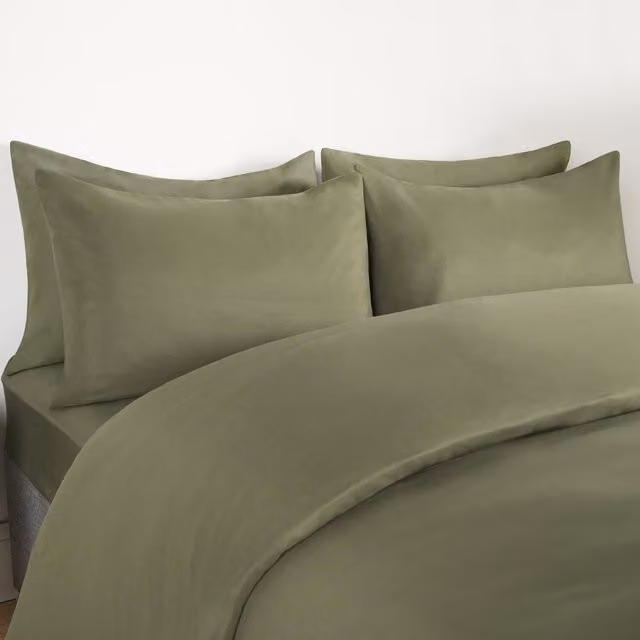 Brentfords Pair of Plain Polyester Housewife Pillowcases in Green
