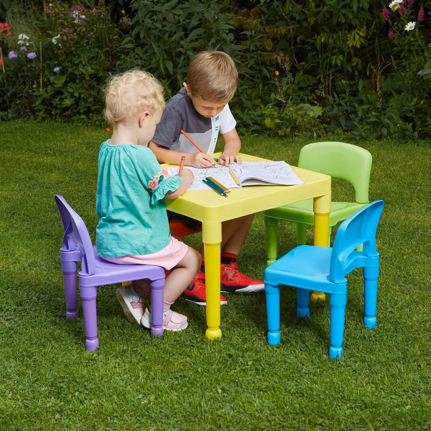 Liberty House Toys Childrens Multicoloured Table and 4 Chairs Set – 2