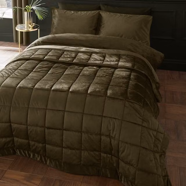 Catherine Lansfield Kingsley Matt Velvet Quilted Bedspread in Green, W x D: 220 x 220 cm
