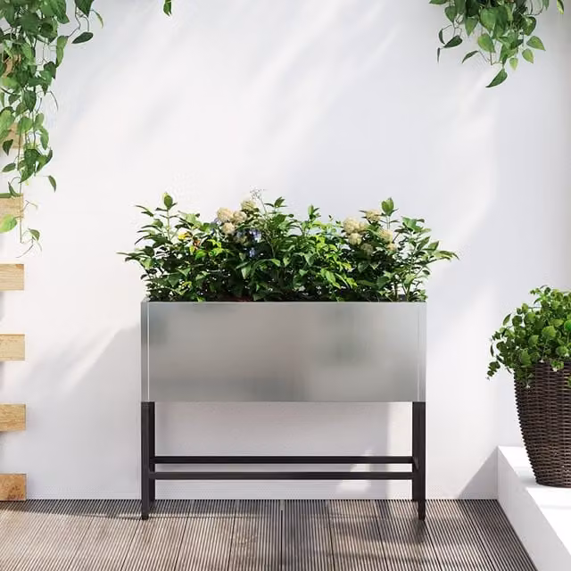 Berkfield Home Raised Garden Planter in Silver Galvanised Steel, W: 60 cm, D: 26 cm, H: 45 cm