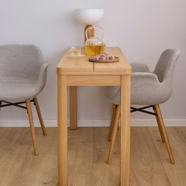 Furniture To Go Southampton Extendable Rectangular Dining Table in Matt Oak, Brown, W: 120 cm, D: 90 cm