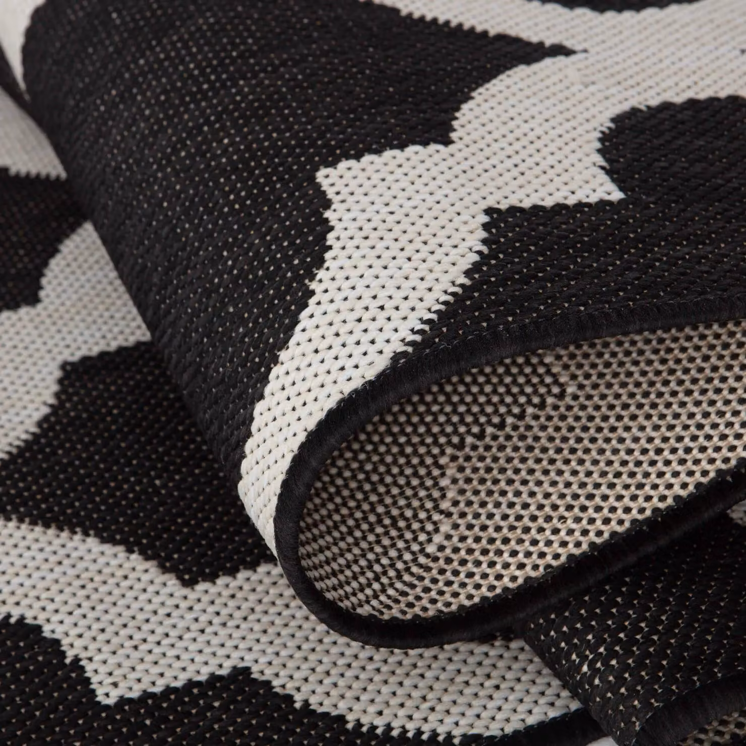 THE RUGS Black and Ivory Geometric Trellis Outdoor and Indoor Weather Resistant Rug W: 160 cm, L: 230 cm – 4