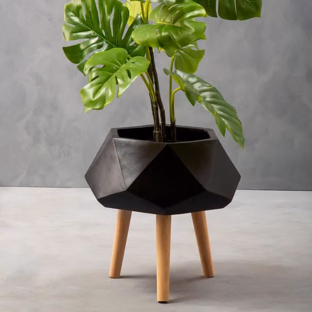 Orsina Darnell Modern Geometric Tabletop Planter in Black, Diameter: 22 cm – 1