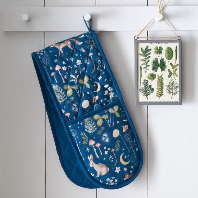 Catherine Lansfield Enchanted Twilight Cotton Oven Glove in Navy Blue
