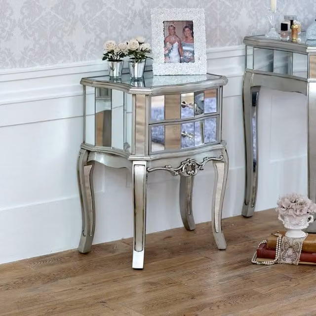 Melody Maison Tiffany Range Mirrored 2 Drawer Bedside Lamp Table in Silver and Black