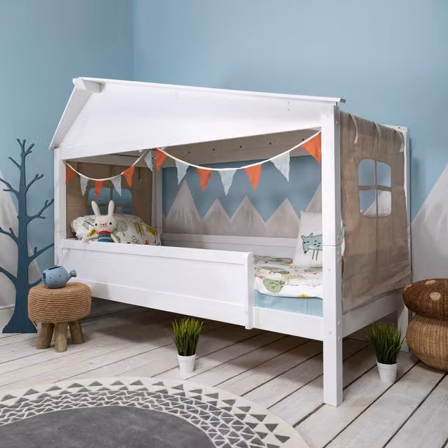 Noa and Nani Inka Treehouse Low Cabin Bed in Classic White