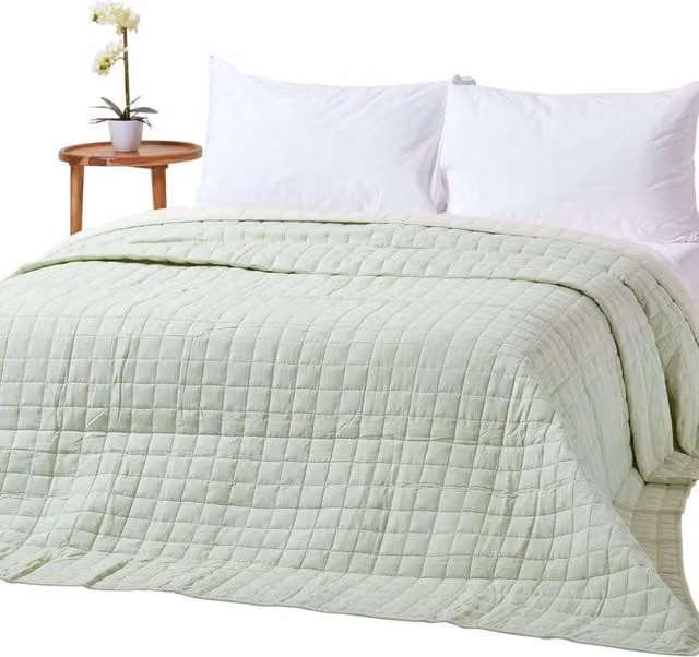 Homescapes Reversible Quilted Cotton Bedspread in Green and Beige