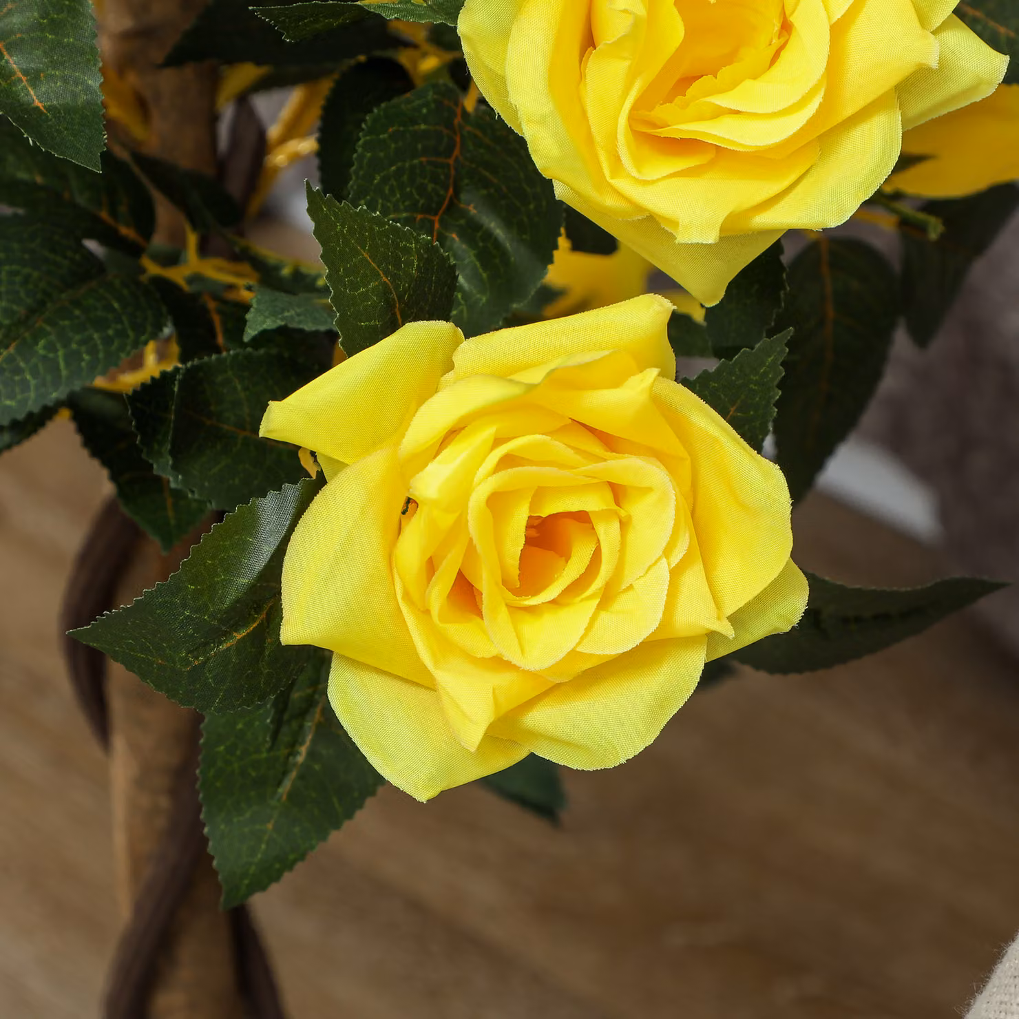 Outsunny Set of 2 Artificial White and Yellow Rose Floral Plants in Pots, Height: 90 cm – 7