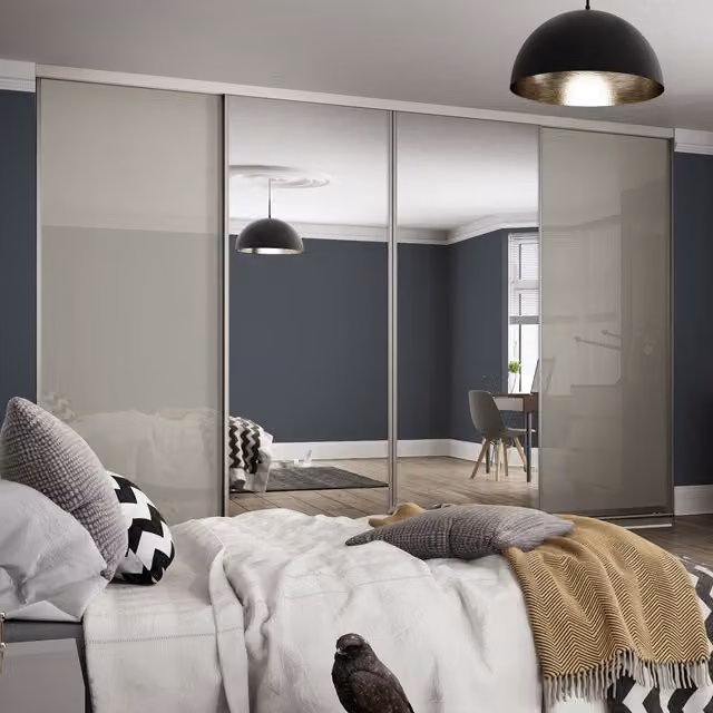 Spacepro Contour Sliding Door Kit with Silver Frame and Arctic White Glass, 91.4 cm