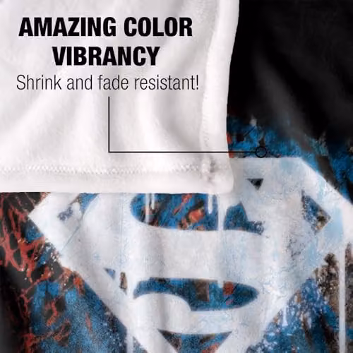 Warner Bros. Superman Real Heroes Never Die Super Soft Fleece Throw Blanket, Multicolour, W: 91 cm, D: 147 cm – 3
