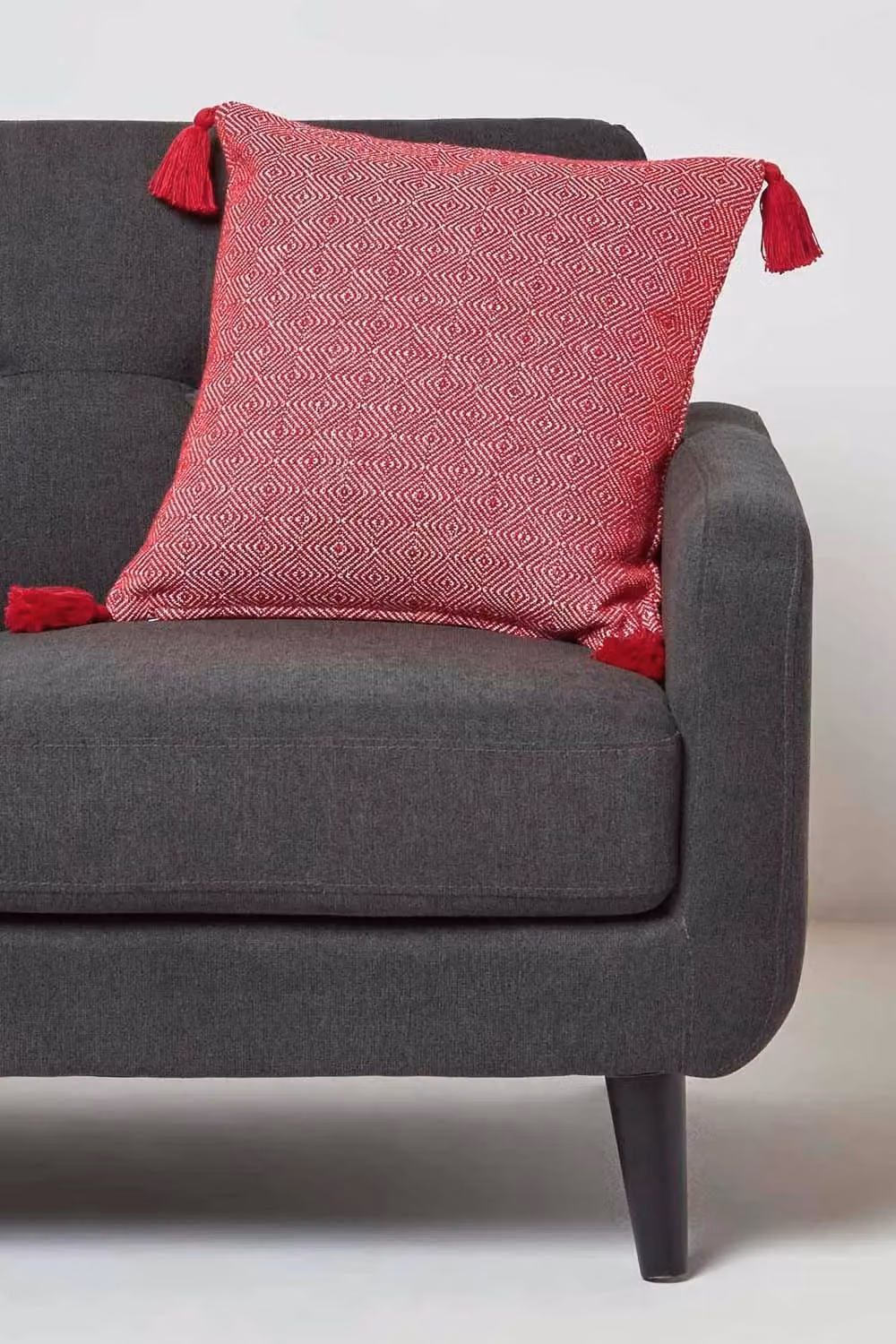 Homescapes Red Geometric Handwoven Kilim Cushion with Cotton and Wool Cover and Microfibre Insert, W/D/H: 45 x 45 x 45 cm – 2