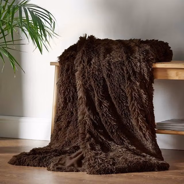 Catherine Lansfield Cuddly Faux Fur Throw, Brown, W: 150 cm, D: 200 cm – 1