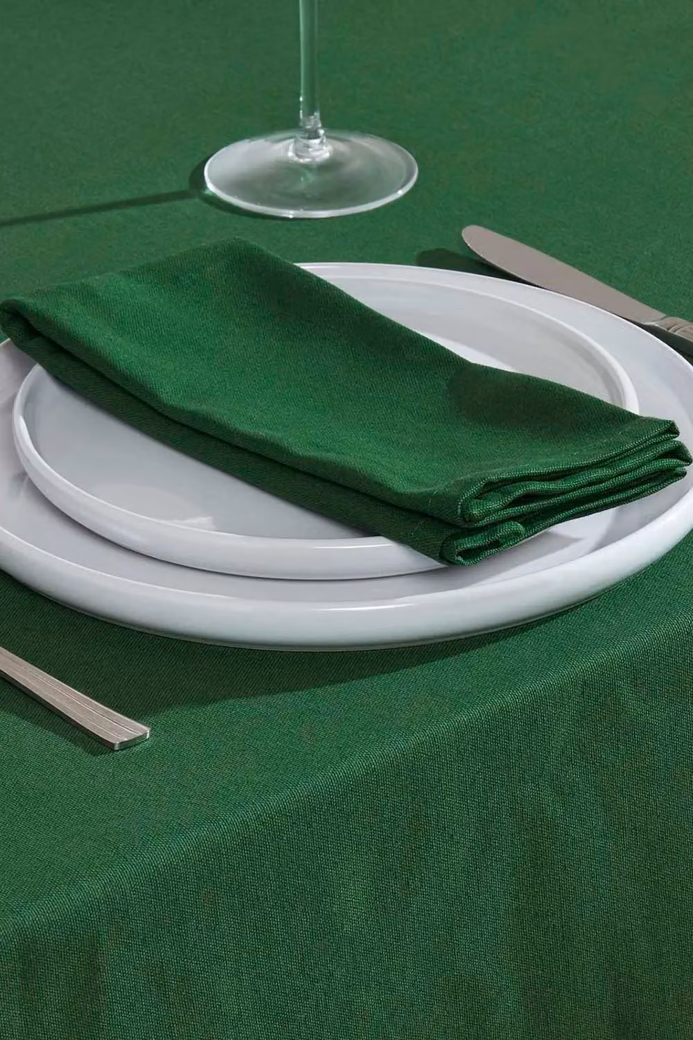 Homescapes Christmas Cotton Napkin Set of 4 in Dark Green – 2