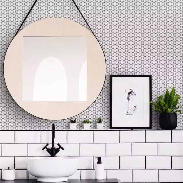 Contour Antibacterial Hexagon Lattice Geometric Wallpaper in White