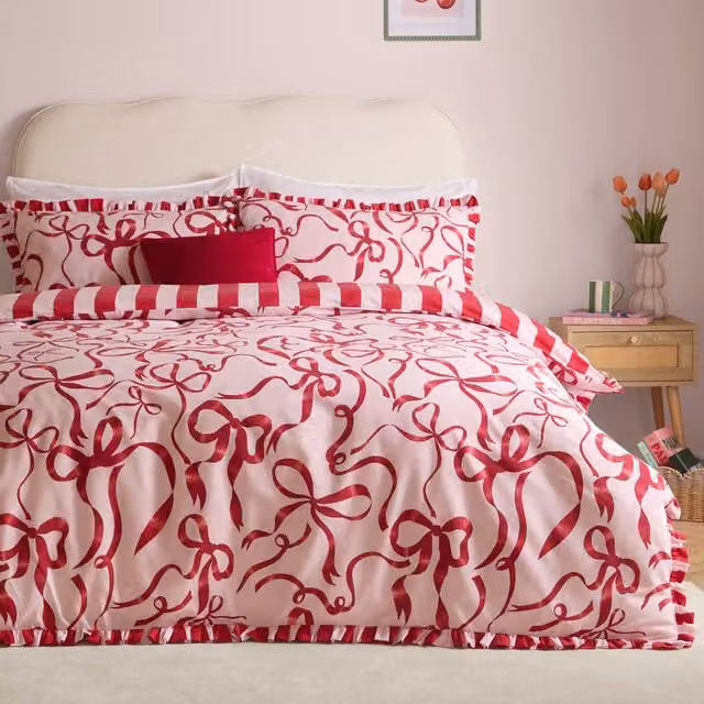 Furn La Vie En Bows Reversible Striped Duvet Cover Set in Pink, W: 140 cm, H: 200 cm