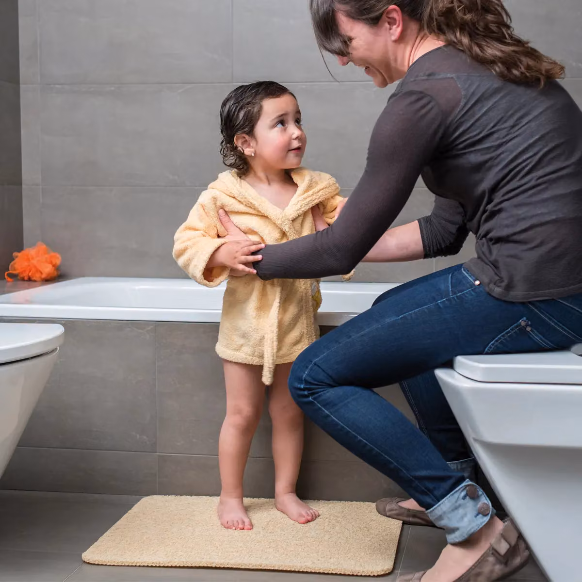 JML Hydro Wonder Non-Slip and Mould-Resistant Shower Mat, Beige, W/D: 60 x 40 cm – 4