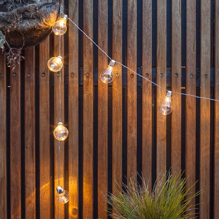 Lights4fun 10 Warm White LED Edison Battery Festoon String Lights with Timer
