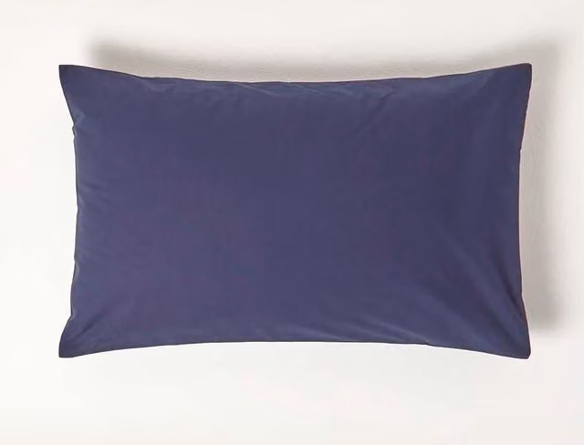 Homescapes Navy Blue Egyptian Cotton Housewife Pillowcase, 200 Thread Count Percale – 1