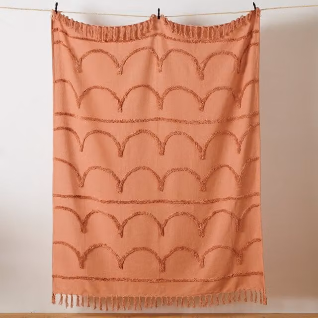Furn Jakarta Woven Cotton Tufted Tasselled Throw in Pink, W: 130 cm, L: 180 cm – 1