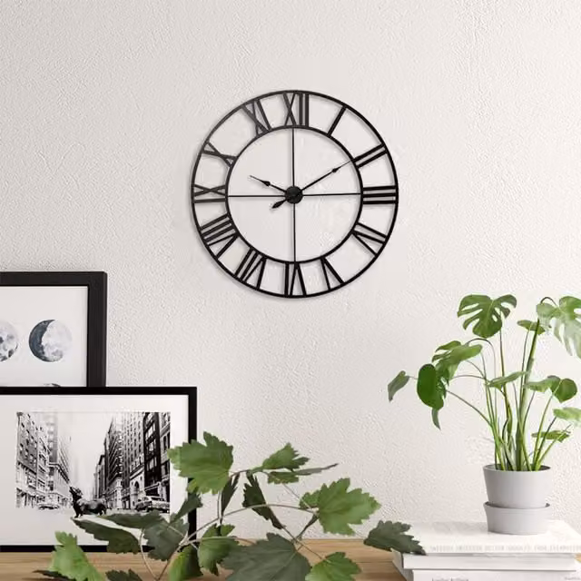 Livingandhome Vintage Round Analog Metal Wall Clock in Black