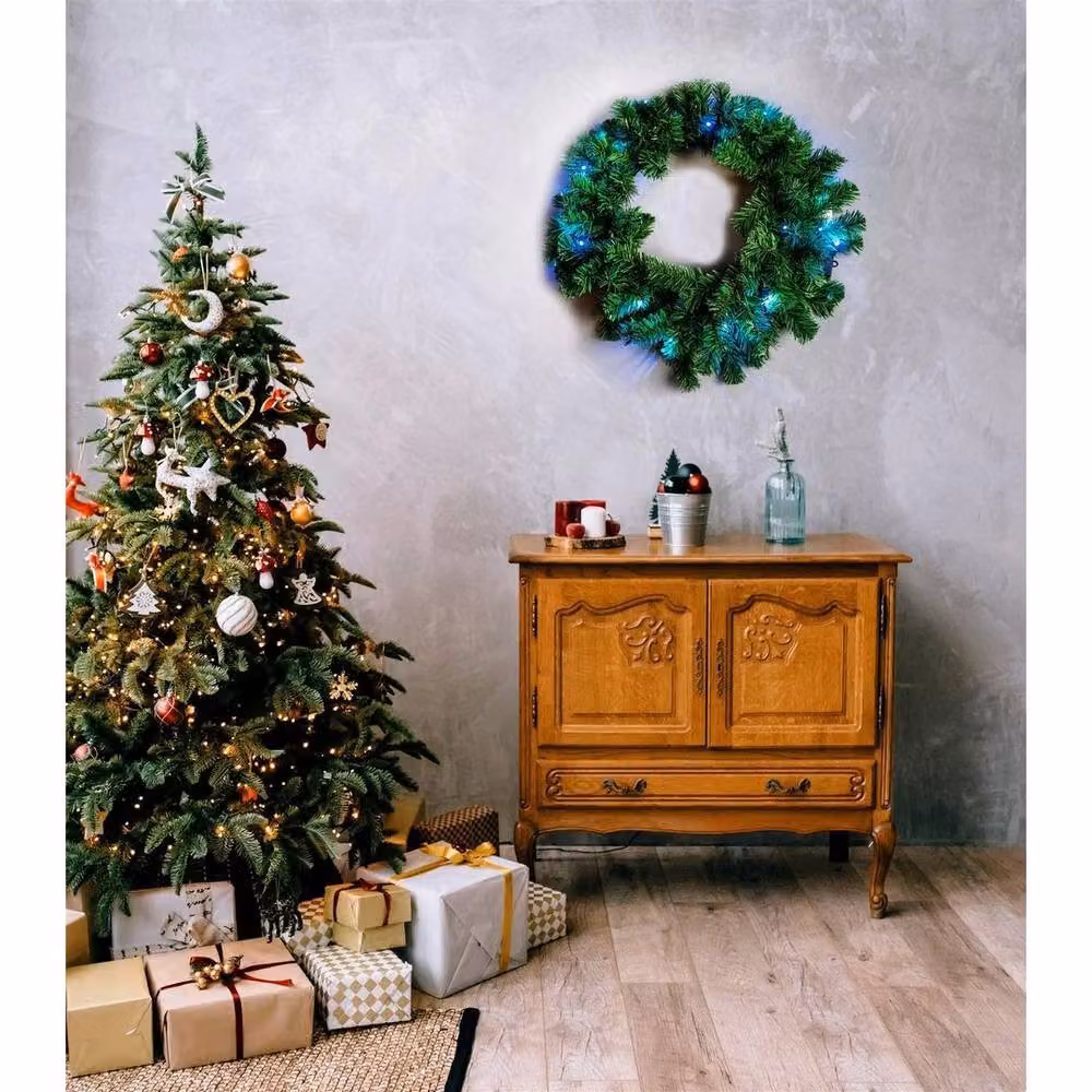 FLAVORA Green Pre-Lit Artificial Christmas Wreath for Walls and Doors, W: 100 cm, D: 15 cm – 3