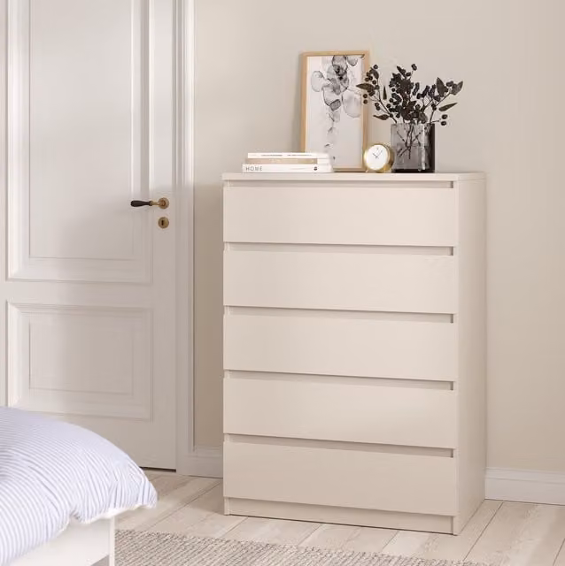 Furniture To Go Naia 5 Drawer Chest in Cashmere Jackson Hickory Beige