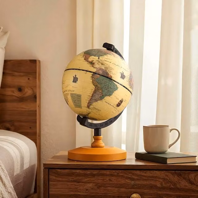 Costway Antique Mini Rotating World Globe in Bronze, Diameter: 14 cm