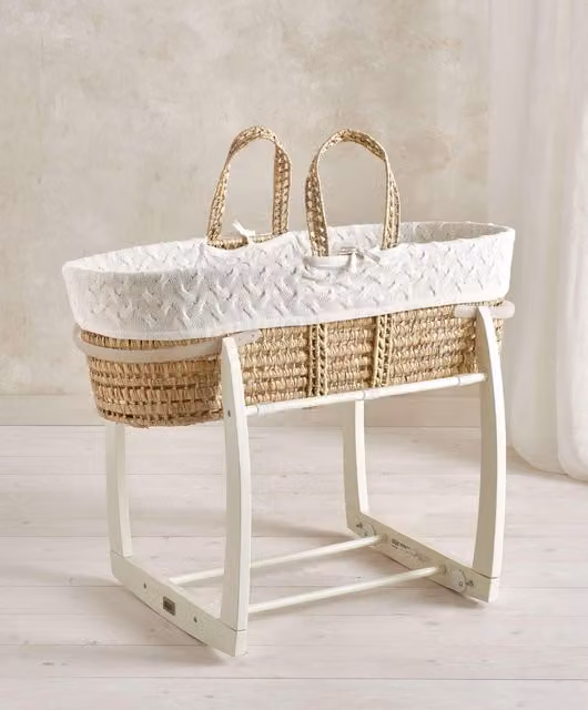 Mamas & Papas Moses Basket in White Cable Knit