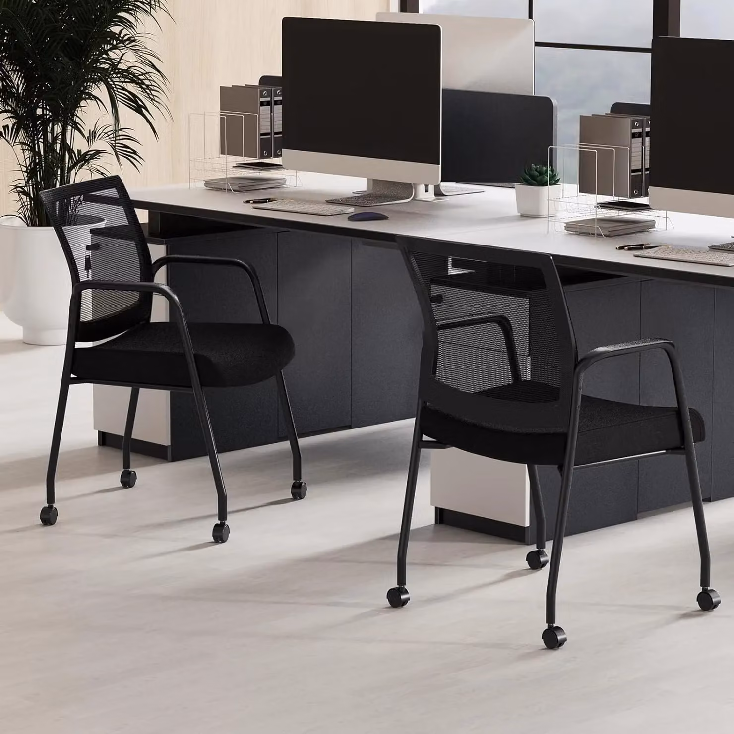 Gymax Set of 2 Black Mesh Office Guest Chairs with Metal Frame, Armrests and Swivel Castors – 2