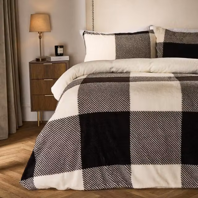 OHS Gingham Check Teddy Duvet Cover and Pillowcase Set in White