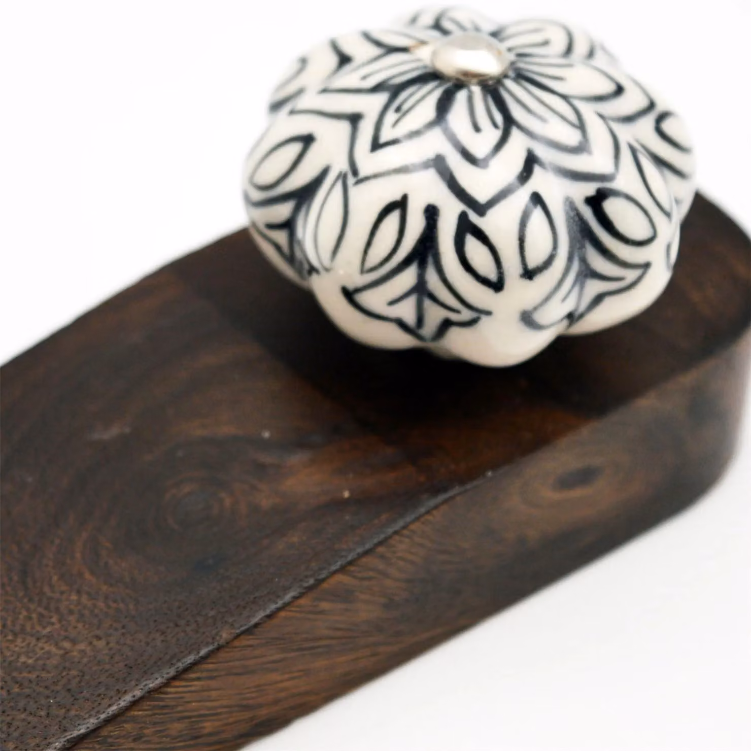 Nicola Spring Traditional Vintage Wooden Door Wedge Stop in Brown and Multicolour – 3