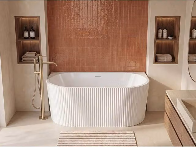 Vente-unique Asymmetric Textured Semi Freestanding Acrylic Bathtub in Glossy White, W/D/H: 149 x 75 x 58 cm – 1