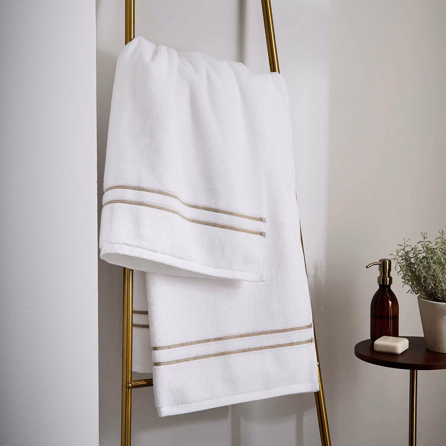Bedeck of Belfast 1951 Murano Cotton Hand Towel in Light Brown and White – 2