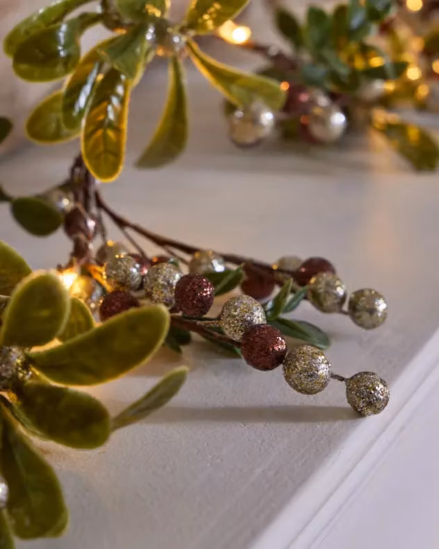Dibor Copper Mistletoe Light Up Christmas Table Decoration Garland, 1.6m, Gold and Green – 4