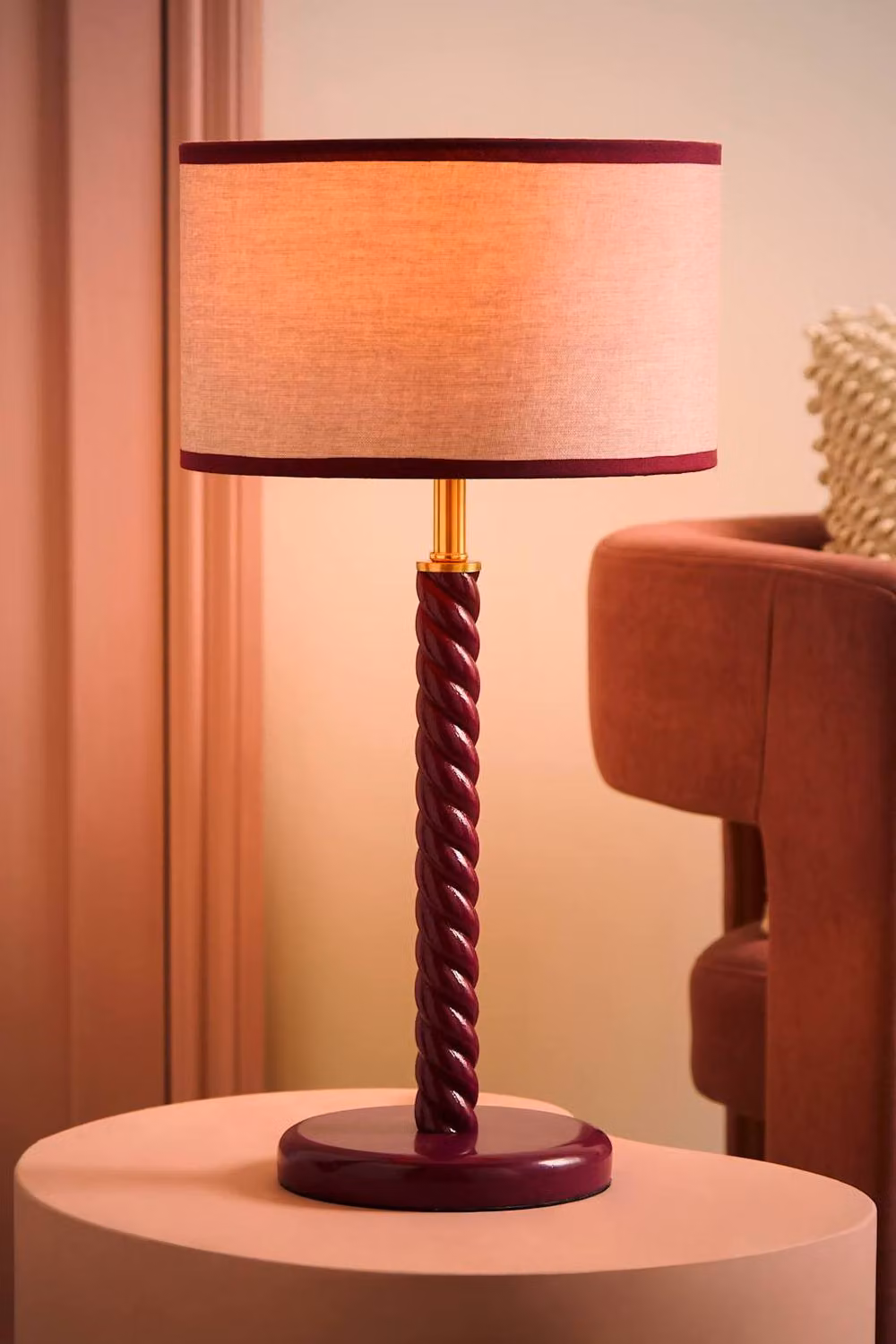 ValueLights Amara Wood Twist Table Lamp with Pink Linen Drum Shade and Bulb – 2