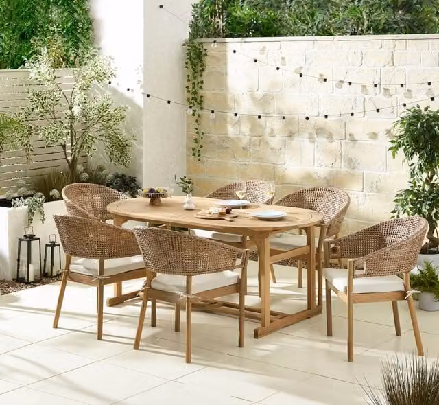 FurnitureboxUK Hamburg Asa 6 Seat Extending Garden Dining Set in Natural Acacia Wood