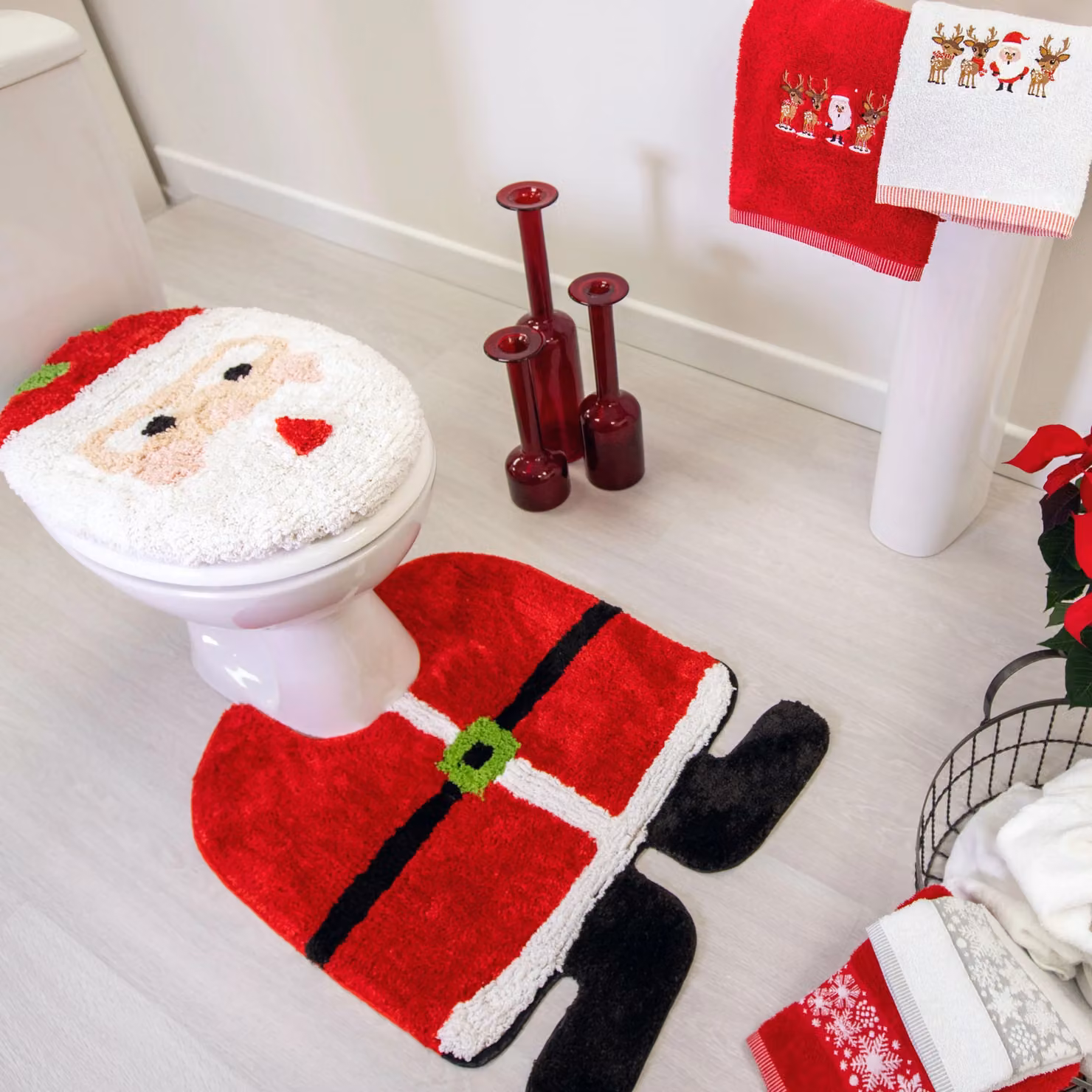 Allure Bath Fashions Santa Christmas Two Piece Toilet Seat Cover and Pedestal Mat Set in Red – 5