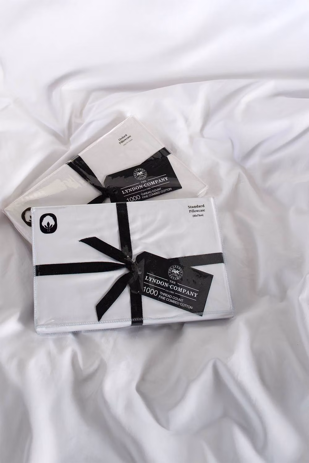 The Lyndon Company Peninsula 1000 Thread Count Mako Satin Cotton Oxford Pillowcase in White – 2