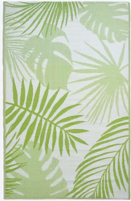 Homescapes Reversible Green Tropical Leaf Outdoor Rug, W: 151 cm, D: 241 cm