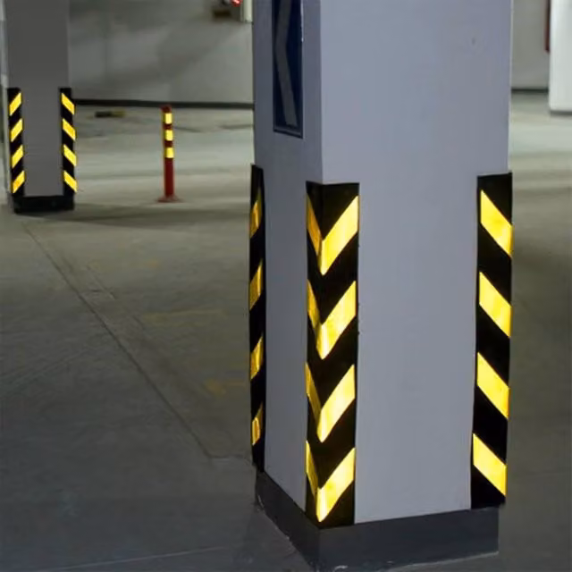 Ventryn 2-Piece Black Reflective Plastic Garage Wall Corner Edge Protective Strips