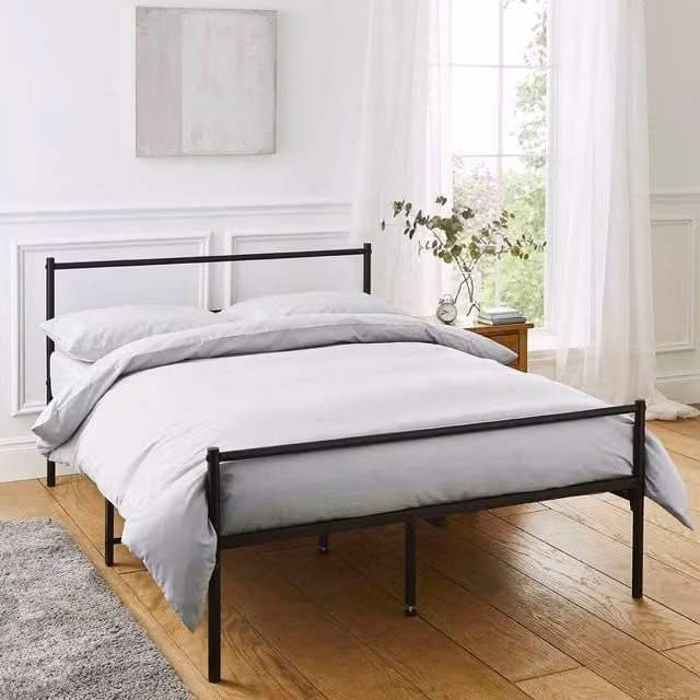 House of Home Extra Strong Double Metal Bed Frame in Black, 140 x 200 cm