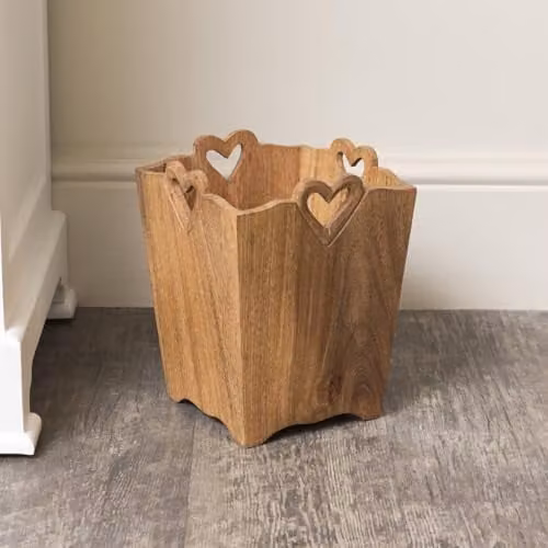 Melody Maison Mango Wood Bin with Heart Cut Out in Natural and Brown – 1