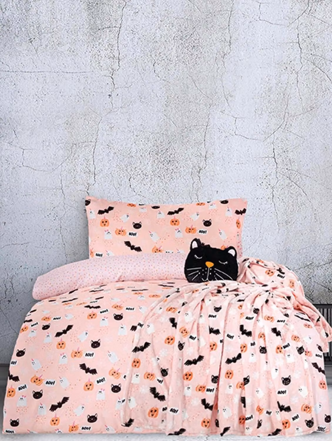 Smart Living Halloween Ghost and Magical Cat Fleece Cushions in Black – 3