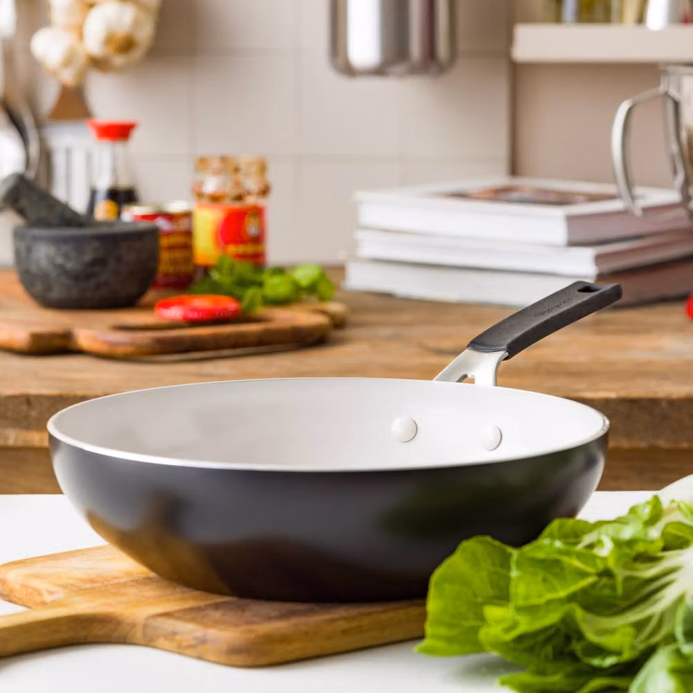 KitchenAid Matt Black Aluminium Wok with Ceramic Coating, 28 cm – 2