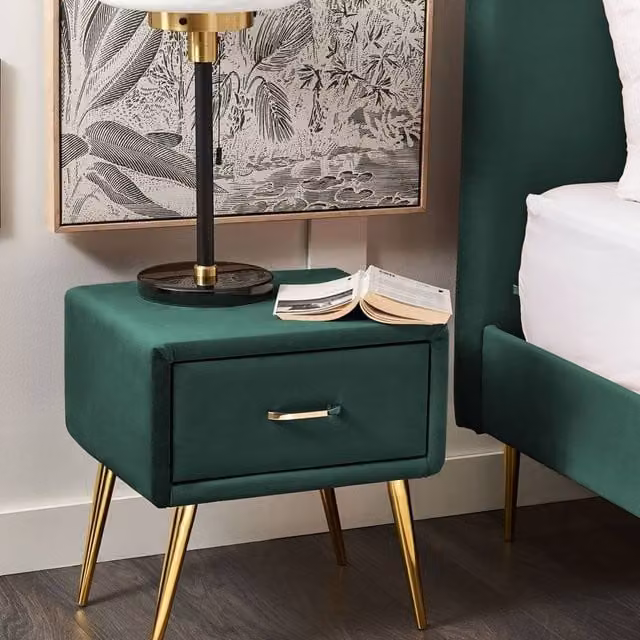 Wyld and Coco Emerald Green Velvet Bedside Table with 1 Drawer and Gold-Toned Legs