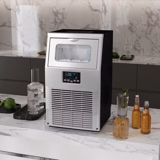 HOMCOM Commercial Ice Maker with 4kg Ice Storage and 30kg Daily Capacity in Silver