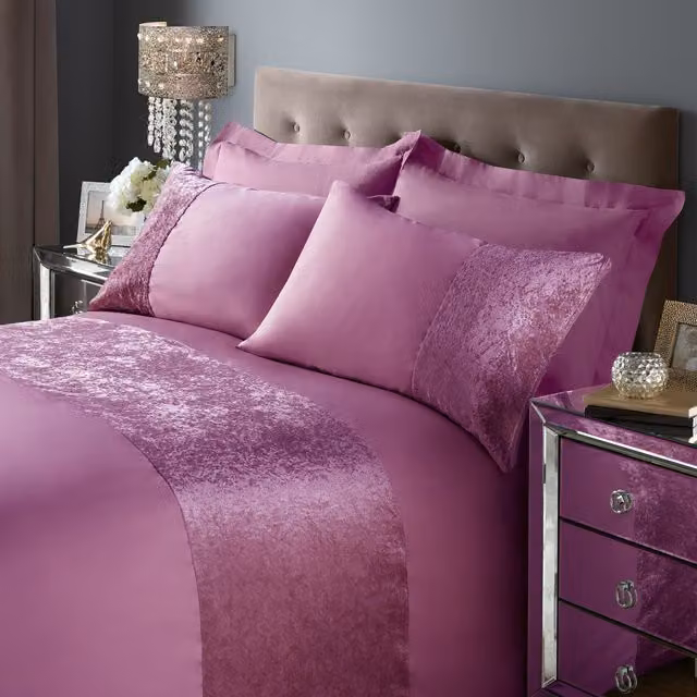 Roseley Pink Crushed Velvet Duvet Cover Set with 2 Pillowcases