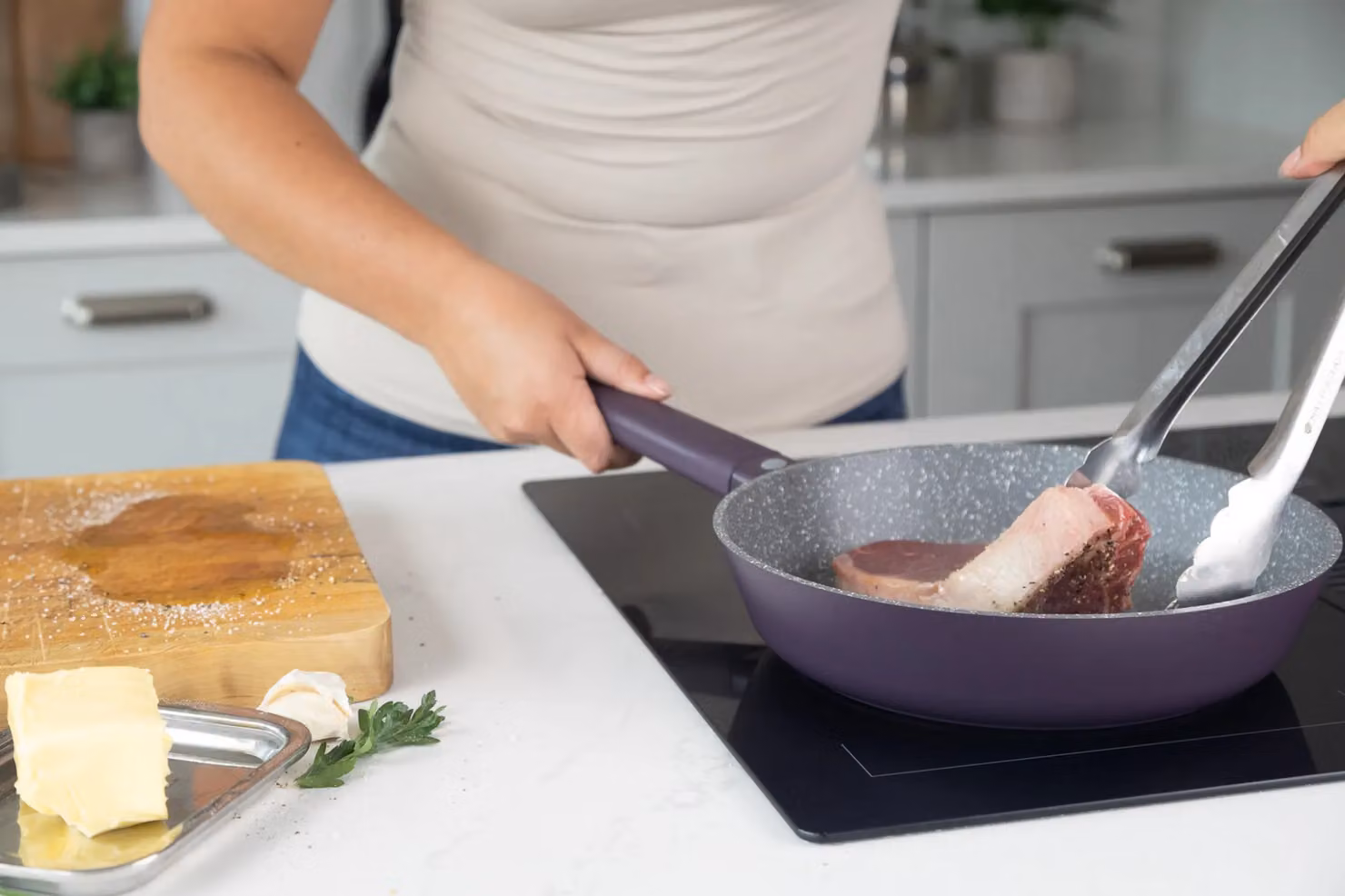 MasterClass Cast Aluminium Non-Stick Frying Pan, Purple, Diameter: 26 cm – 3