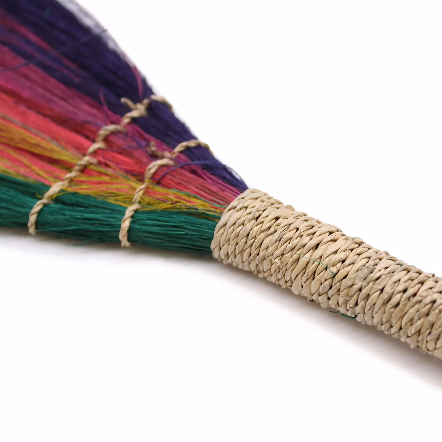 KDMD Set of 4 Rainbow Colour Pampas Brooms in Rattan – 3